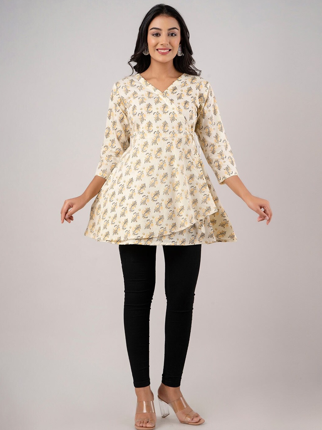 LIVING ROOTS Ethnic Motifs Printed Pure Cotton Angrakha A-Line Casual Short Kurti, Yellow
LIVING ROOTS Ethnic Motifs Printed Pure Cotton Angrakha A-Line Casual Short Kurti, Yellow