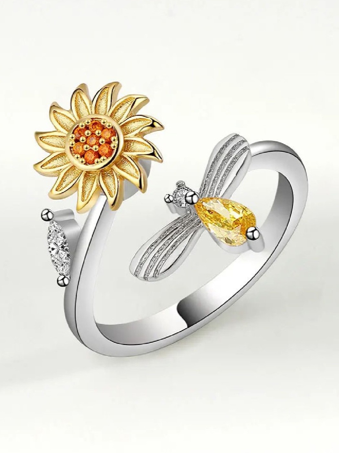 ISHKAARA Rhodium-Plated Stone Studded Rotating Sunflower Finger Ring, Silver
ISHKAARA Rhodium-Plated Stone Studded Rotating Sunflower Finger Ring, Silver