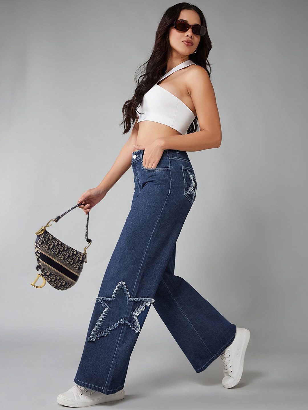 DOLCE CRUDO Women Wide Leg High-Rise Mildly Distressed Light Fade Stretchable Jeans, Navy blue
DOLCE CRUDO Women Wide Leg High-Rise Mildly Distressed Light Fade Stretchable Jeans, Navy blue