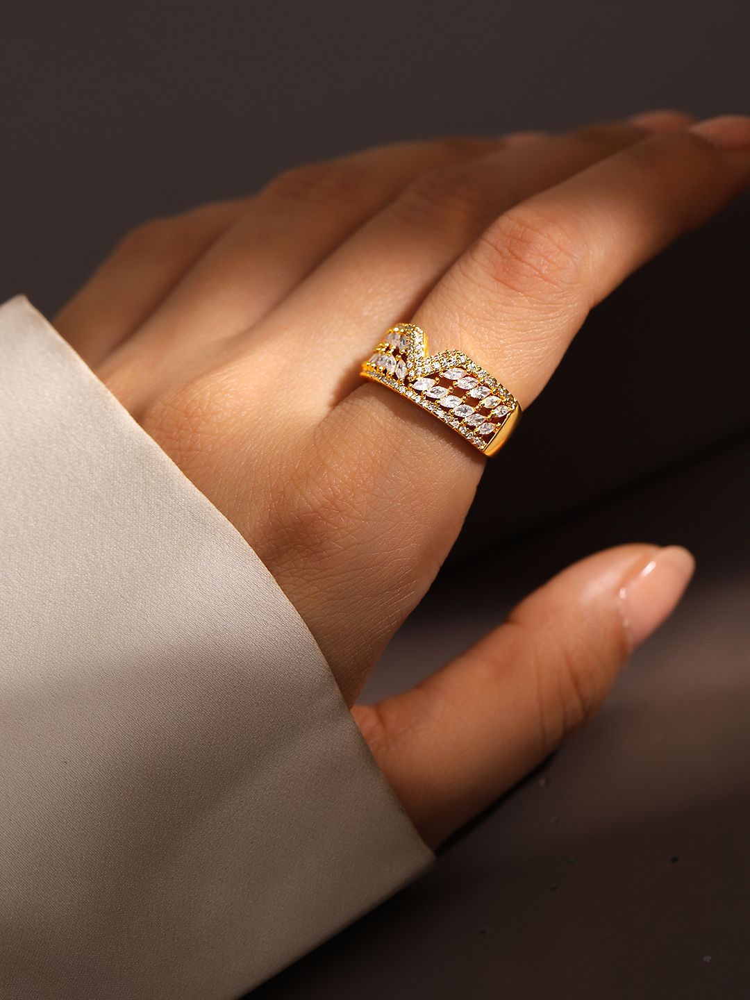 Rubans 18K Gold Plated Cubic Zirconia Studded V Cut Crown Design Adjustable Ring
Rubans 18K Gold Plated Cubic Zirconia Studded V Cut Crown Design Adjustable Ring