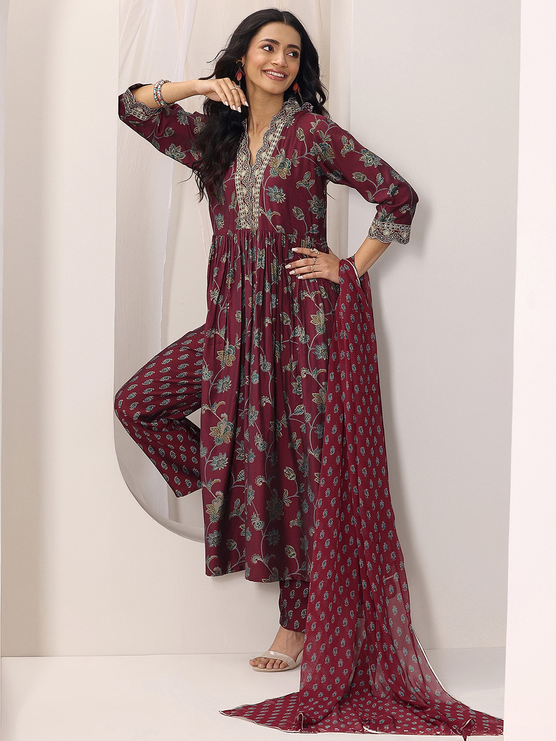 Libas Floral Printed V-Neck High Slit Anarkali Kurta With Trousers And Dupatta, Maroon
Libas Floral Printed V-Neck High Slit Anarkali Kurta With Trousers And Dupatta, Maroon