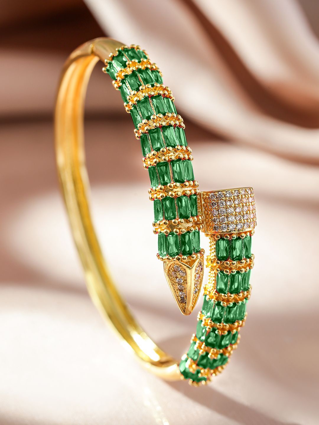 Rubans 22K Gold Plated Emerald Baguette Cut & Cubic Zirconia Openable Serpent Bracelet
Rubans 22K Gold Plated Emerald Baguette Cut & Cubic Zirconia Openable Serpent Bracelet