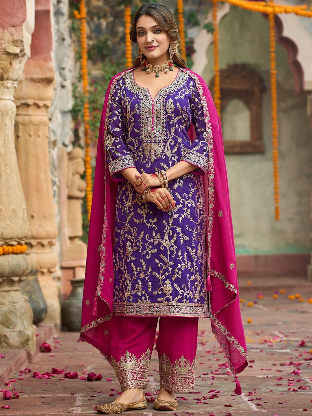 Indo Era Zari Ethnic Motifs Embroidered Notch Neck Straight Kurta With Trousers & Dupatta, Purple
Indo Era Zari Ethnic Motifs Embroidered Notch Neck Straight Kurta With Trousers & Dupatta, Purple
