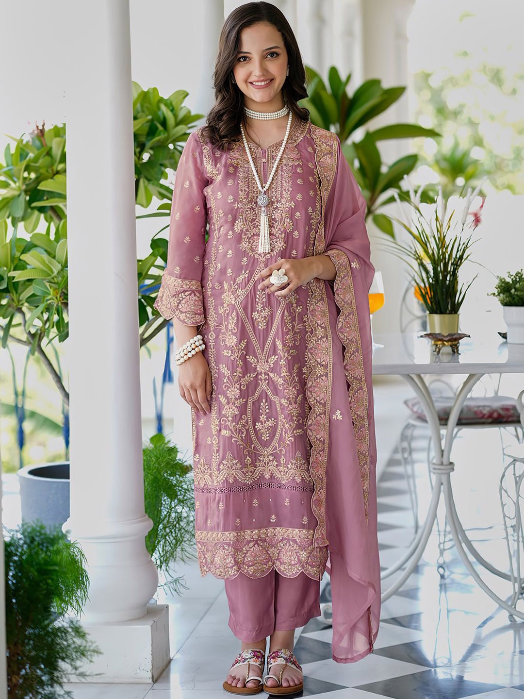 Indo Era Ethnic Motifs Embroidered V Neck Straight Kurta With Trousers & Dupatta, Mauve
Indo Era Ethnic Motifs Embroidered V Neck Straight Kurta With Trousers & Dupatta, Mauve