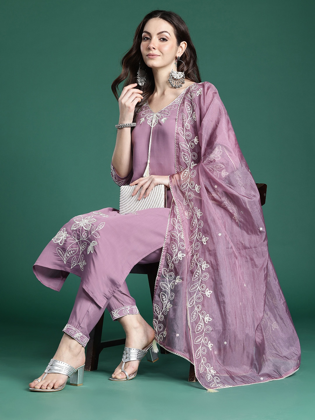 Indo Era Floral Embroidered Thread Work Kurta with Trousers & With Dupatta, Lavender
Indo Era Floral Embroidered Thread Work Kurta with Trousers & With Dupatta, Lavender