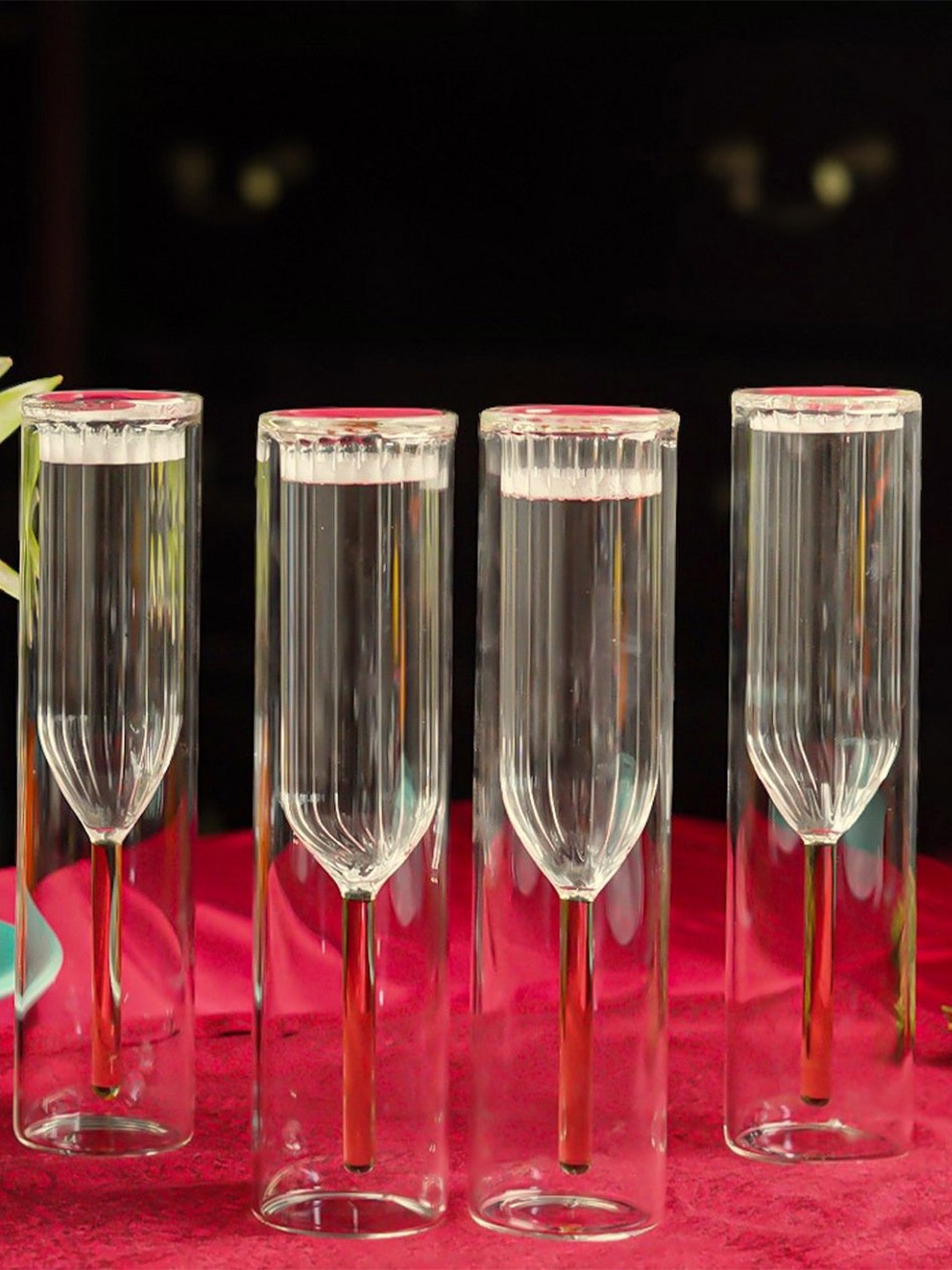 Aura Transparent 4 Pieces Borosilicate Double Wall Ribbed Flute Coctail Glass 100 ml Each
Aura Transparent 4 Pieces Borosilicate Double Wall Ribbed Flute Coctail Glass 100 ml Each