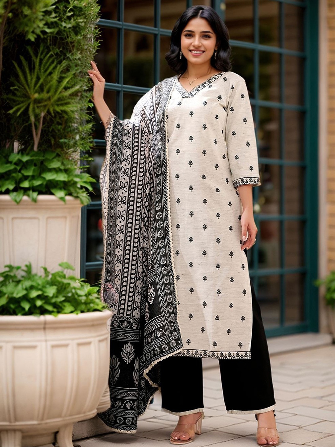 Anouk Floral Embroidered Thread Work Pure Cotton Straight Kurta With Palazzos & Dupatta, Off white
Anouk Floral Embroidered Thread Work Pure Cotton Straight Kurta With Palazzos & Dupatta, Off white