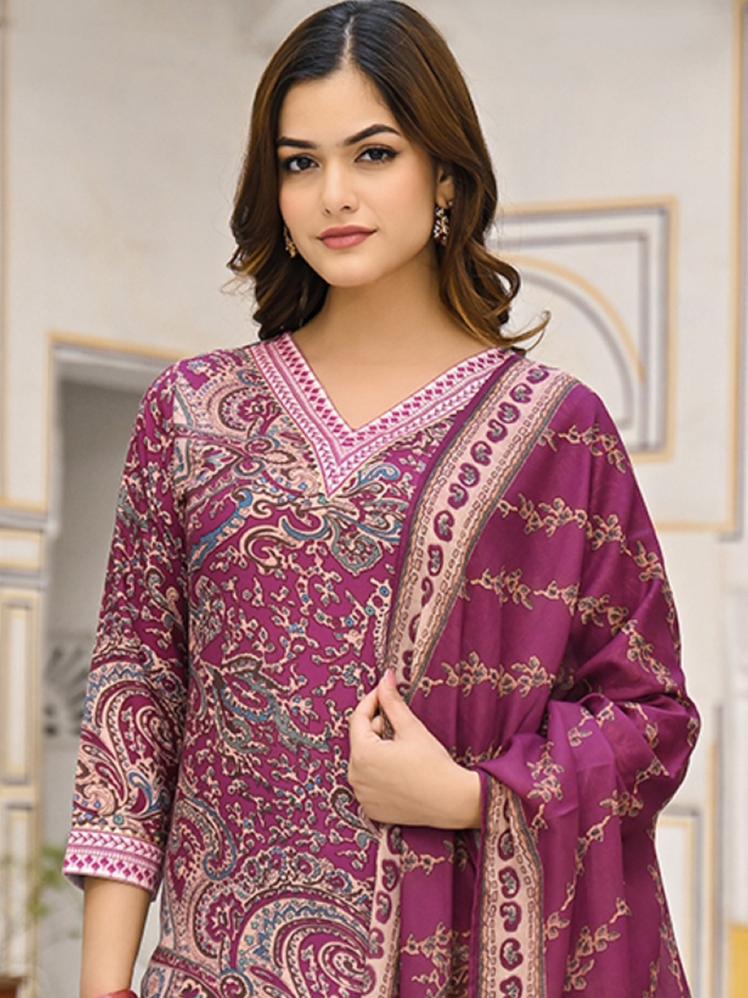 KALINI Women Paisley Printed V-Neck Straight Kurta with Trousers & With Dupatta, Purple
KALINI Women Paisley Printed V-Neck Straight Kurta with Trousers & With Dupatta, Purple