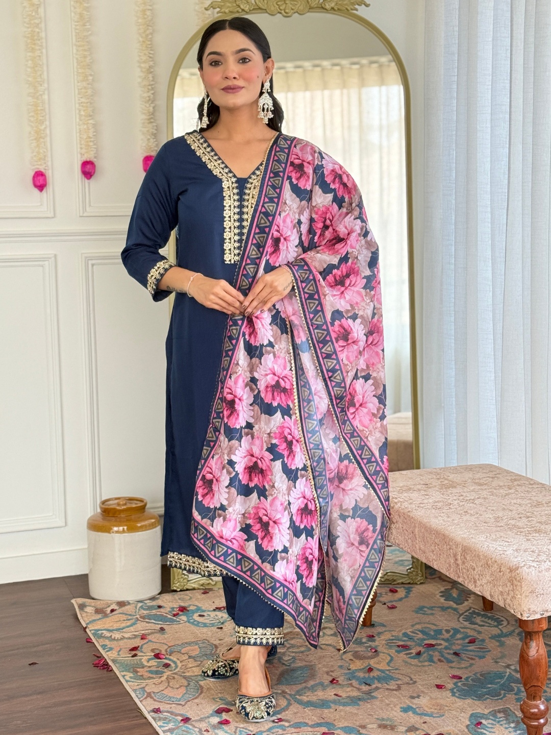 KALINI Women Floral Embroidered Regular Kurta with Trousers & With Dupatta, Turquoise blue
KALINI Women Floral Embroidered Regular Kurta with Trousers & With Dupatta, Turquoise blue