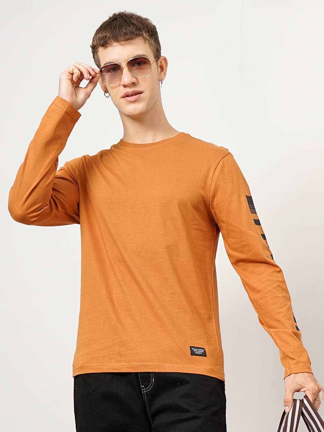 Genoa Men Typography Printed Slim Fit T-shirt, Brown
Genoa Men Typography Printed Slim Fit T-shirt, Brown