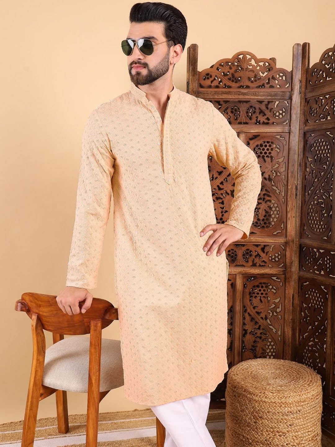 House of Pataudi Mandarin Collar Geometric Sequins Embroidered Straight Kurta, Cream
House of Pataudi Mandarin Collar Geometric Sequins Embroidered Straight Kurta, Cream