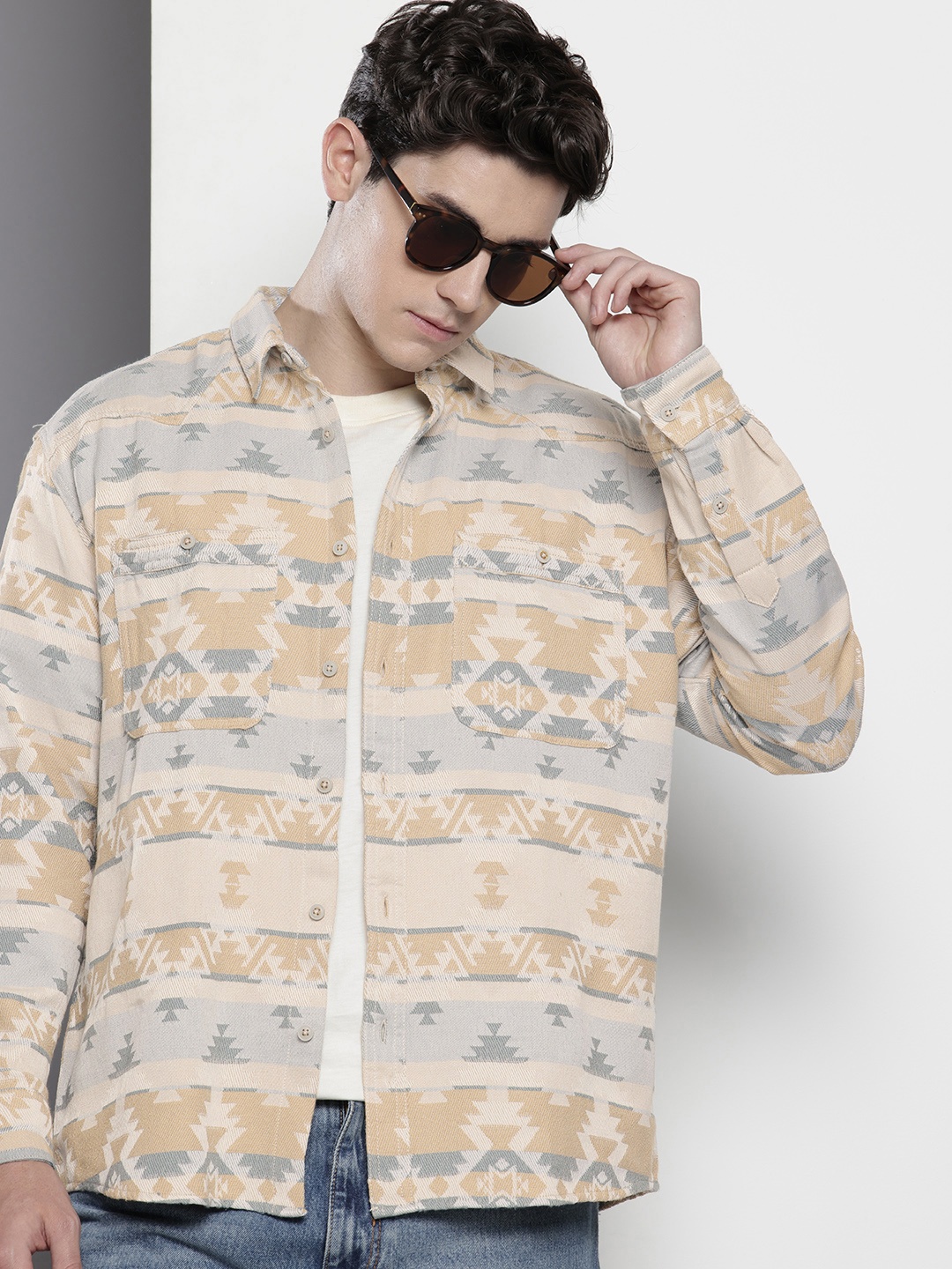The Indian Garage Co Self-Design Ethnic Drop-Shoulder Sleeves Relaxed Fit Casual Shirt, Beige
The Indian Garage Co Self-Design Ethnic Drop-Shoulder Sleeves Relaxed Fit Casual Shirt, Beige