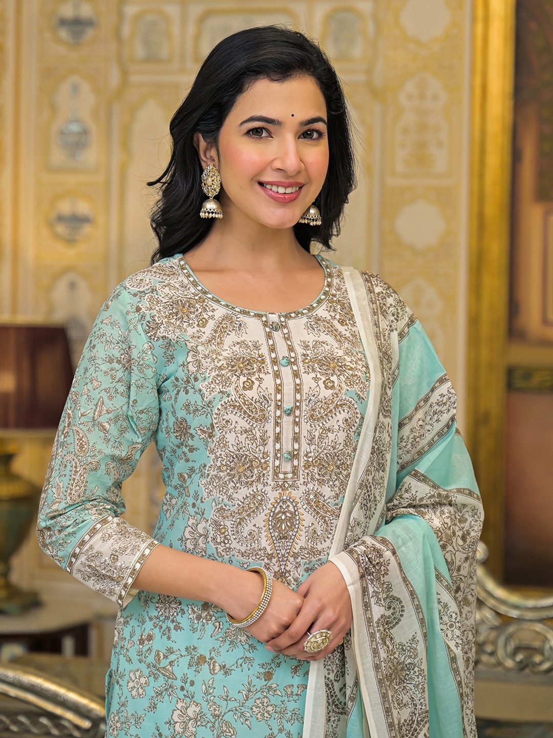 Varanga Women Floral Printed Regular Beads and Stones Pure Cotton Kurta with Trousers & With Dupatta, Sea green
Varanga Women Floral Printed Regular Beads and Stones Pure Cotton Kurta with Trousers & With Dupatta, Sea green
