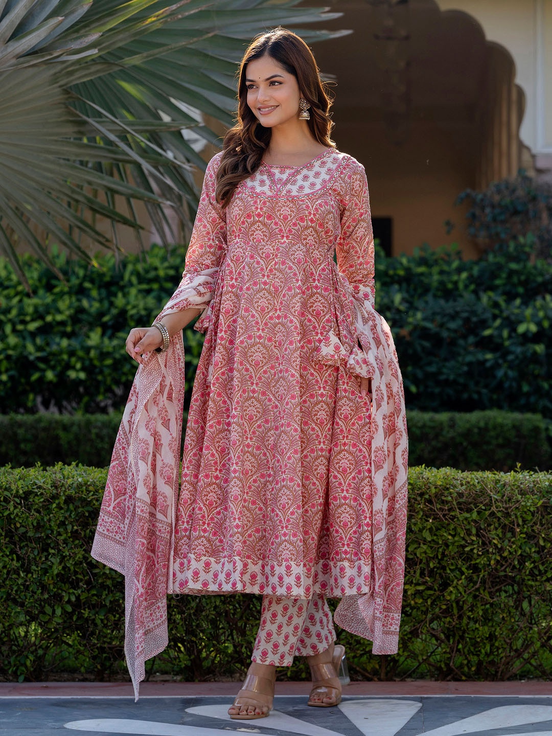 Anouk Women Floral Embroidered Empire Aari Work Pure Cotton Kurta with Pyjamas & With Dupatta, Pink
Anouk Women Floral Embroidered Empire Aari Work Pure Cotton Kurta with Pyjamas & With Dupatta, Pink