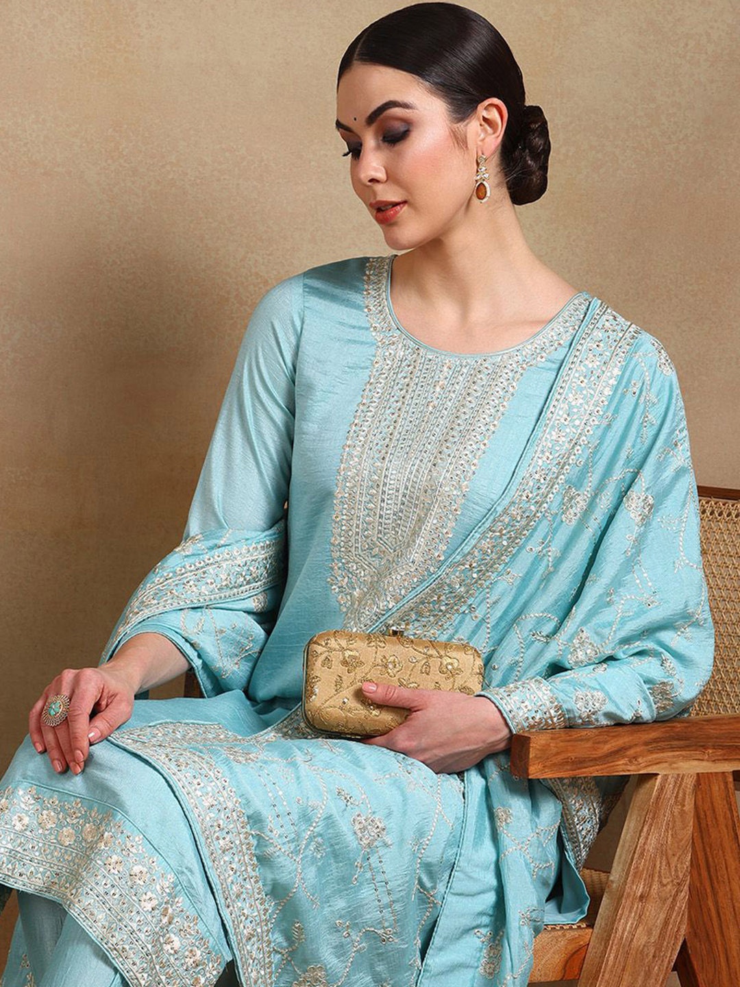 House of Pataudi Women Solid Embroidered Straight Kurta With Trousers & Dupatta, Blue
House of Pataudi Women Solid Embroidered Straight Kurta With Trousers & Dupatta, Blue