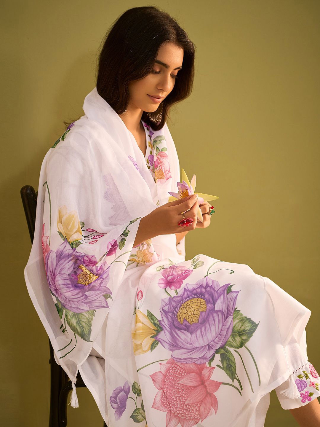 Indo Era Floral Embroidered Thread Work V-Neck Liva Kurta with Trousers & Dupatta, White
Indo Era Floral Embroidered Thread Work V-Neck Liva Kurta with Trousers & Dupatta, White