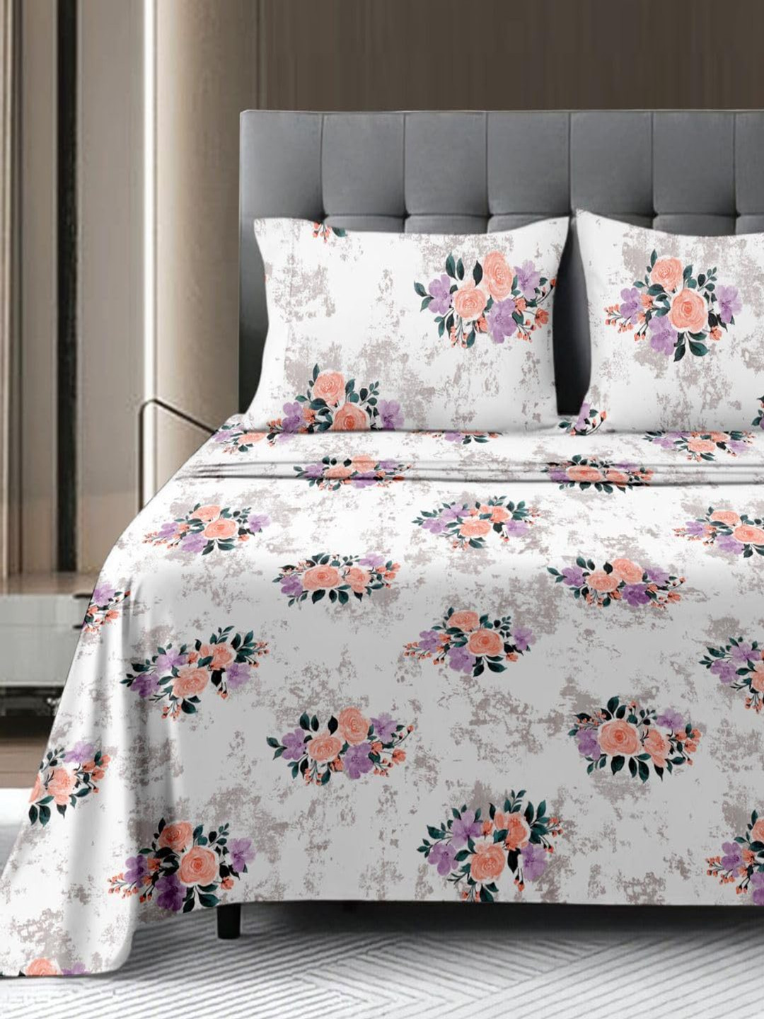Jaipur Weaves Peach-Coloured & Green Floral 300 TC King Bedsheet with 2 Pillow Covers 
Jaipur Weaves Peach-Coloured & Green Floral 300 TC King Bedsheet with 2 Pillow Covers