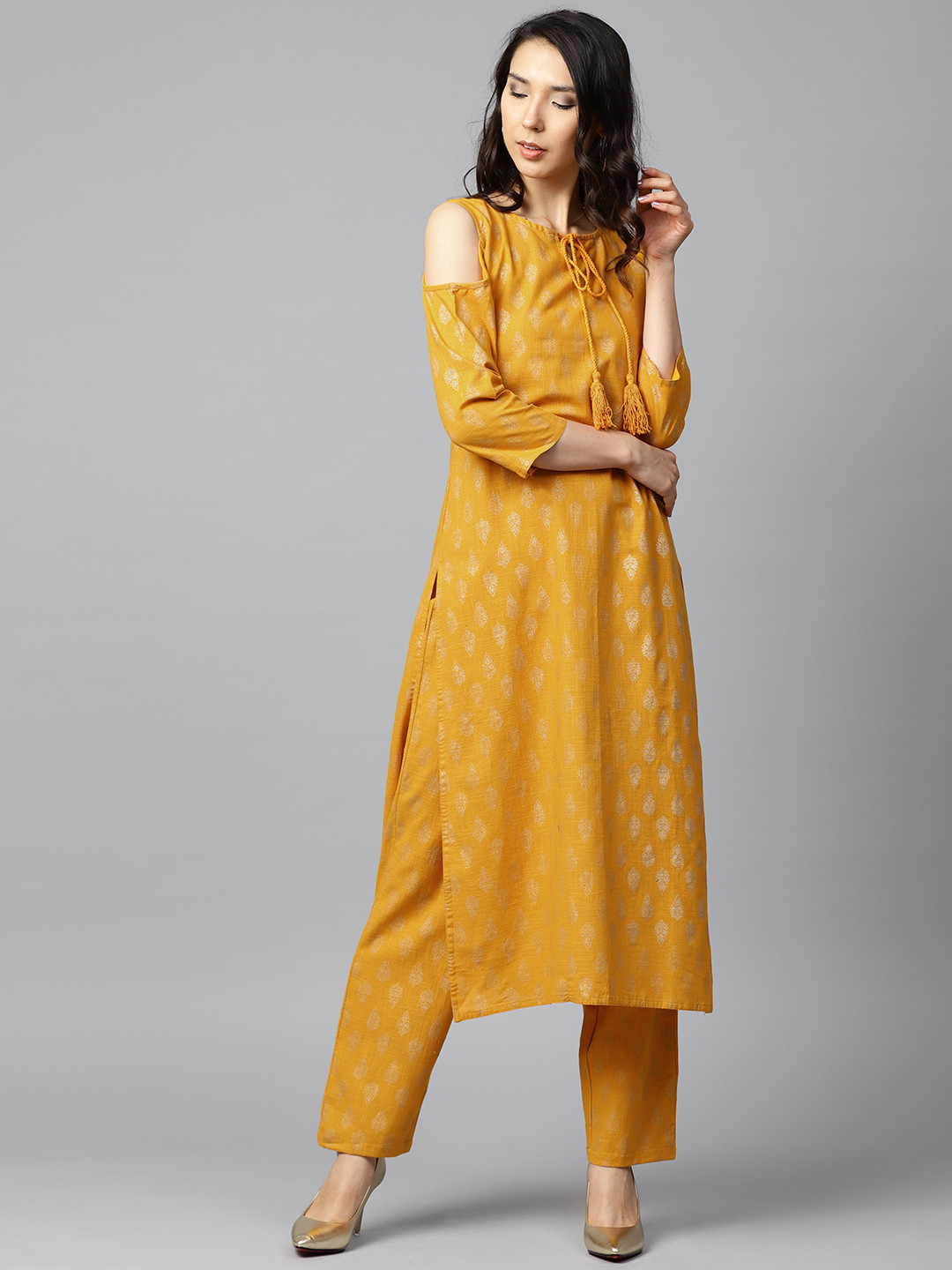 Nayo Women Yellow & Golden Printed Kurta with Trousers
Nayo Women Yellow & Golden Printed Kurta with Trousers