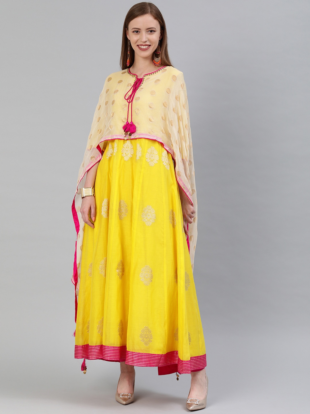 WISHFUL by W Women YelloWISHFUL by W & Gold-Toned Kurta With Churidar, Yellow
WISHFUL by W Women YelloWISHFUL by W & Gold-Toned Kurta With Churidar, Yellow