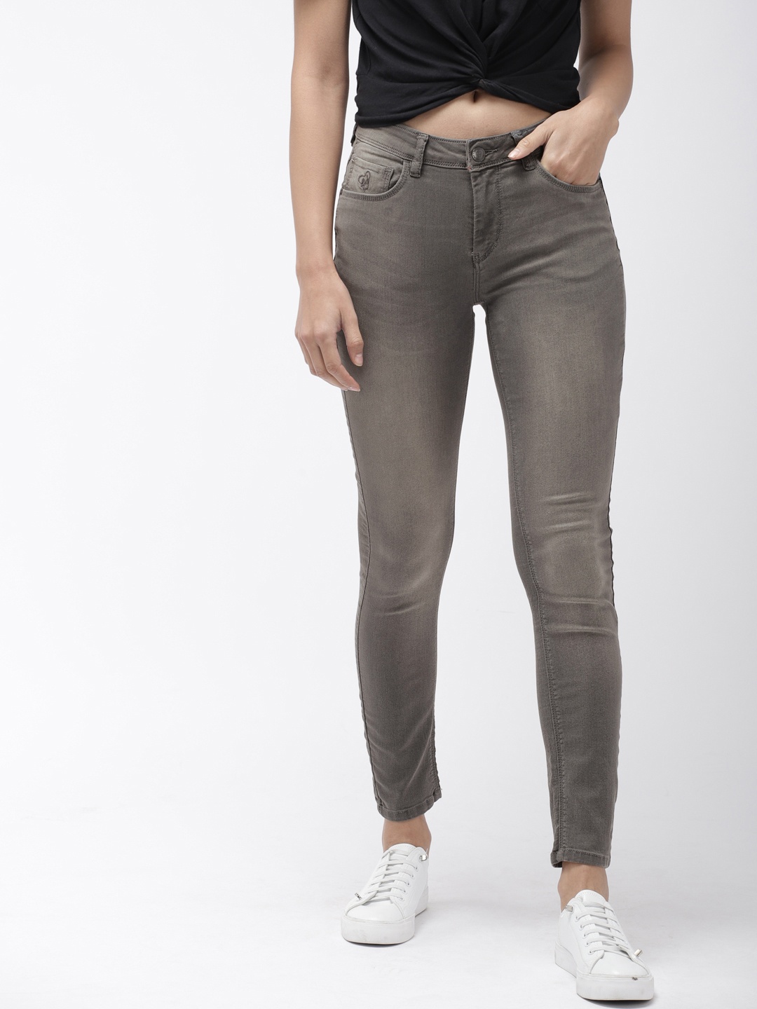 Flying Machine Women Charcoal Grey Twiggy Super Skinny Fit Mid-Rise Stretchable Jeans
Flying Machine Women Charcoal Grey Twiggy Super Skinny Fit Mid-Rise Stretchable Jeans