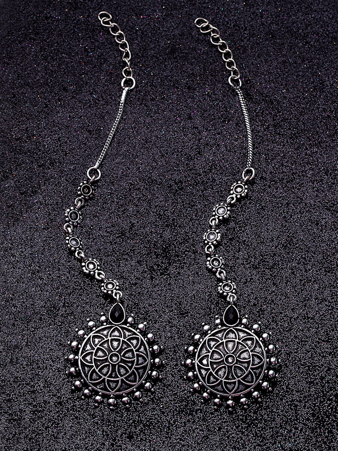 Voylla Silver-Toned Circular Oxidised Drop Earrings
Voylla Silver-Toned Circular Oxidised Drop Earrings