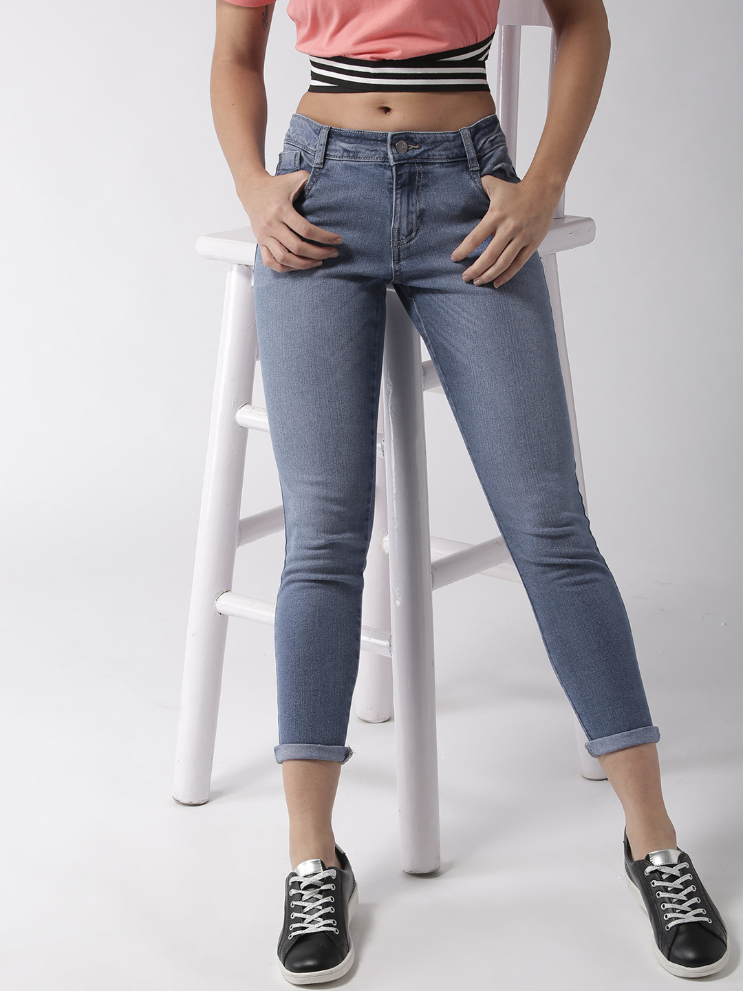 Mast & Harbour Women Blue Skinny Fit Mid-Rise Clean Look Stretchable Cropped Jeans
Mast & Harbour Women Blue Skinny Fit Mid-Rise Clean Look Stretchable Cropped Jeans