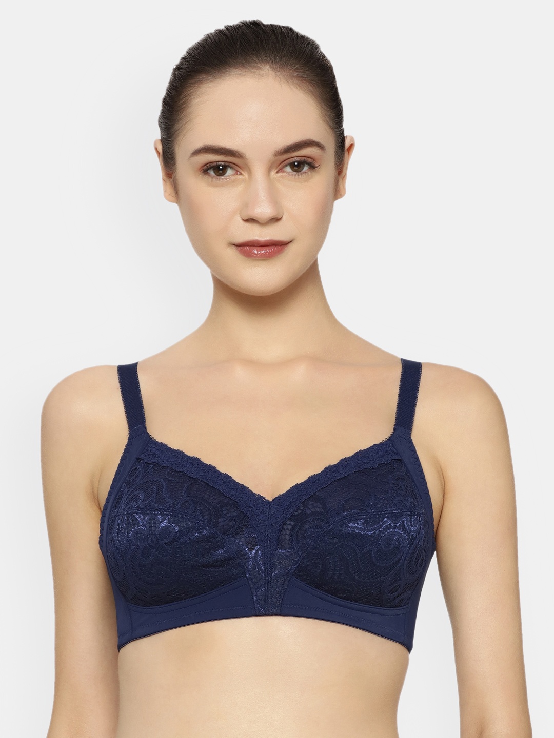 Triumph Delicate Doreen Wireless Non Padded Maximum Comfort Big-Cup Everyday Bra, Navy blue
Triumph Delicate Doreen Wireless Non Padded Maximum Comfort Big-Cup Everyday Bra, Navy blue