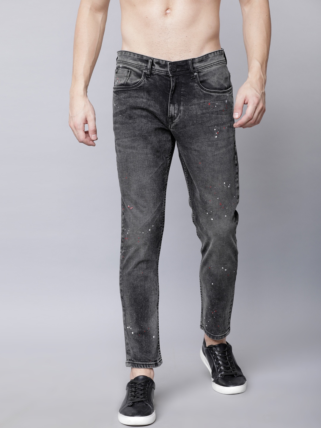 LOCOMOTIVE Men Black Tapered Fit Mid-Rise Clean Look Stretchable Jeans
LOCOMOTIVE Men Black Tapered Fit Mid-Rise Clean Look Stretchable Jeans