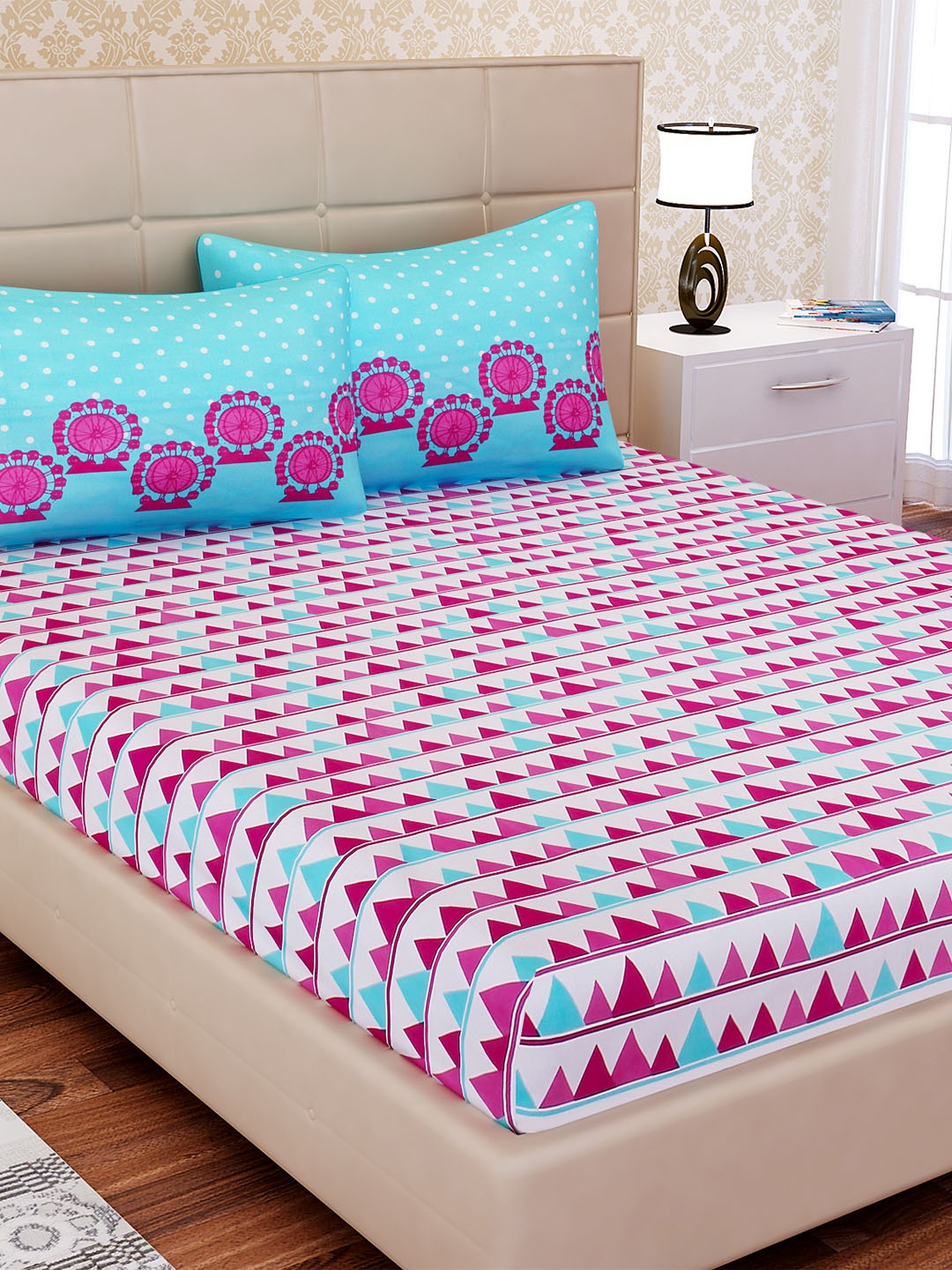 SEJ by Nisha Gupta White & Blue Abstract Flat 180 TC 1 King Bedsheet with 2 Pillow Covers
SEJ by Nisha Gupta White & Blue Abstract Flat 180 TC 1 King Bedsheet with 2 Pillow Covers