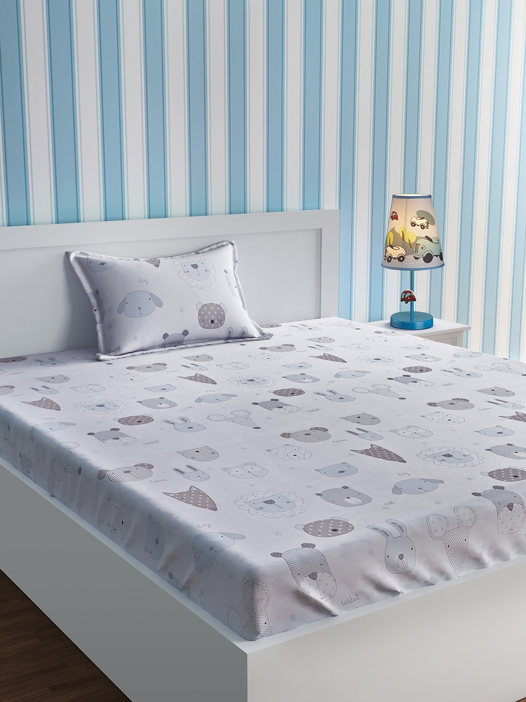 URBAN DREAM Multicoloured Cartoon Characters Flat 210 TC Cotton 1 Single Bedsheet, Multi
URBAN DREAM Multicoloured Cartoon Characters Flat 210 TC Cotton 1 Single Bedsheet, Multi