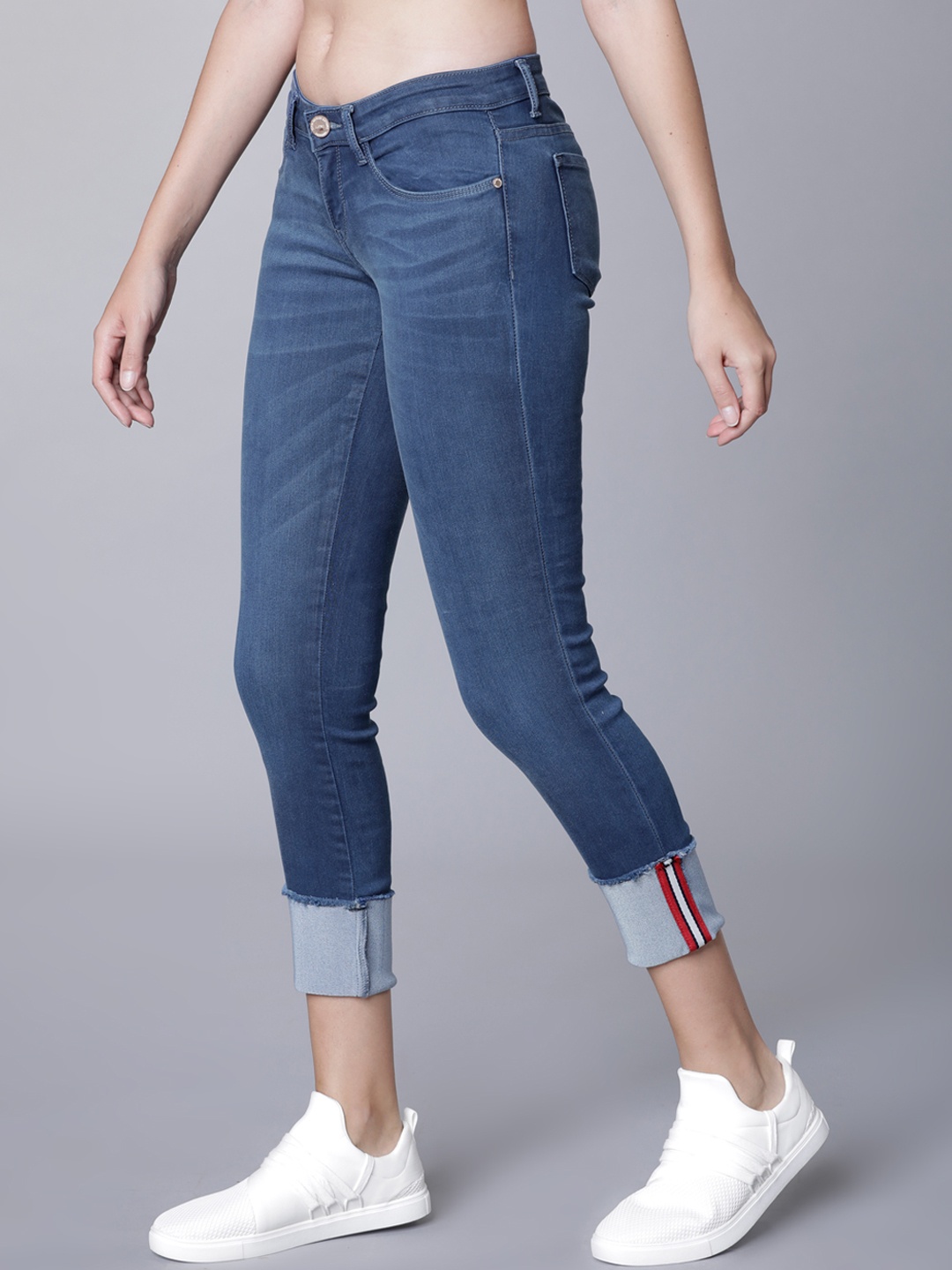 Tokyo Talkies Women Blue Super Skinny Fit Mid-Rise Clean Look Stretchable Jeans
Tokyo Talkies Women Blue Super Skinny Fit Mid-Rise Clean Look Stretchable Jeans