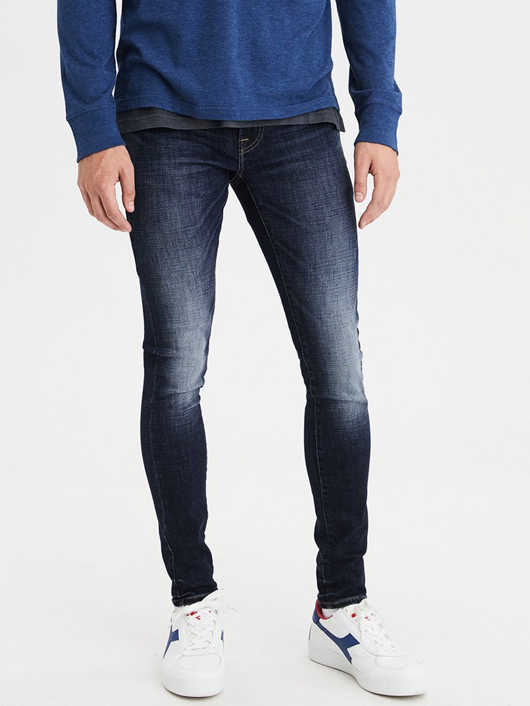 AMERICAN EAGLE OUTFITTERS Men Blue Ultra Skinny Fit Mid-Rise Clean Look Stretchable Jeans
AMERICAN EAGLE OUTFITTERS Men Blue Ultra Skinny Fit Mid-Rise Clean Look Stretchable Jeans