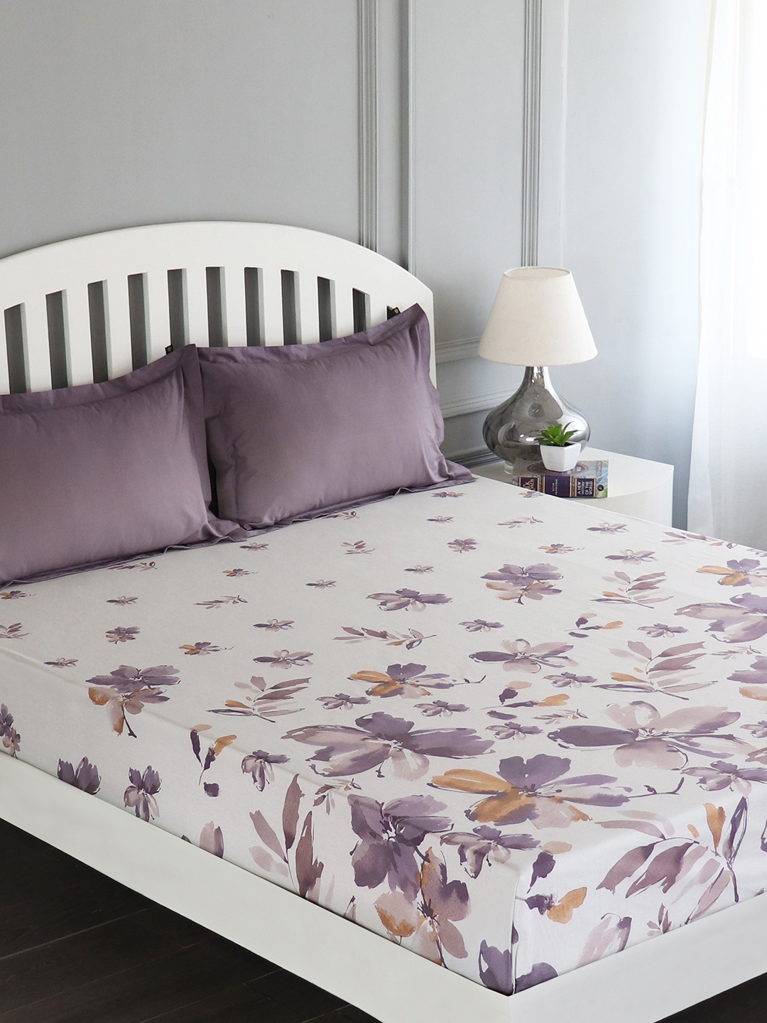 GM White & Purple Floral Flat 180 TC Cotton Super King Bedsheet with 2 Pillow Covers
GM White & Purple Floral Flat 180 TC Cotton Super King Bedsheet with 2 Pillow Covers