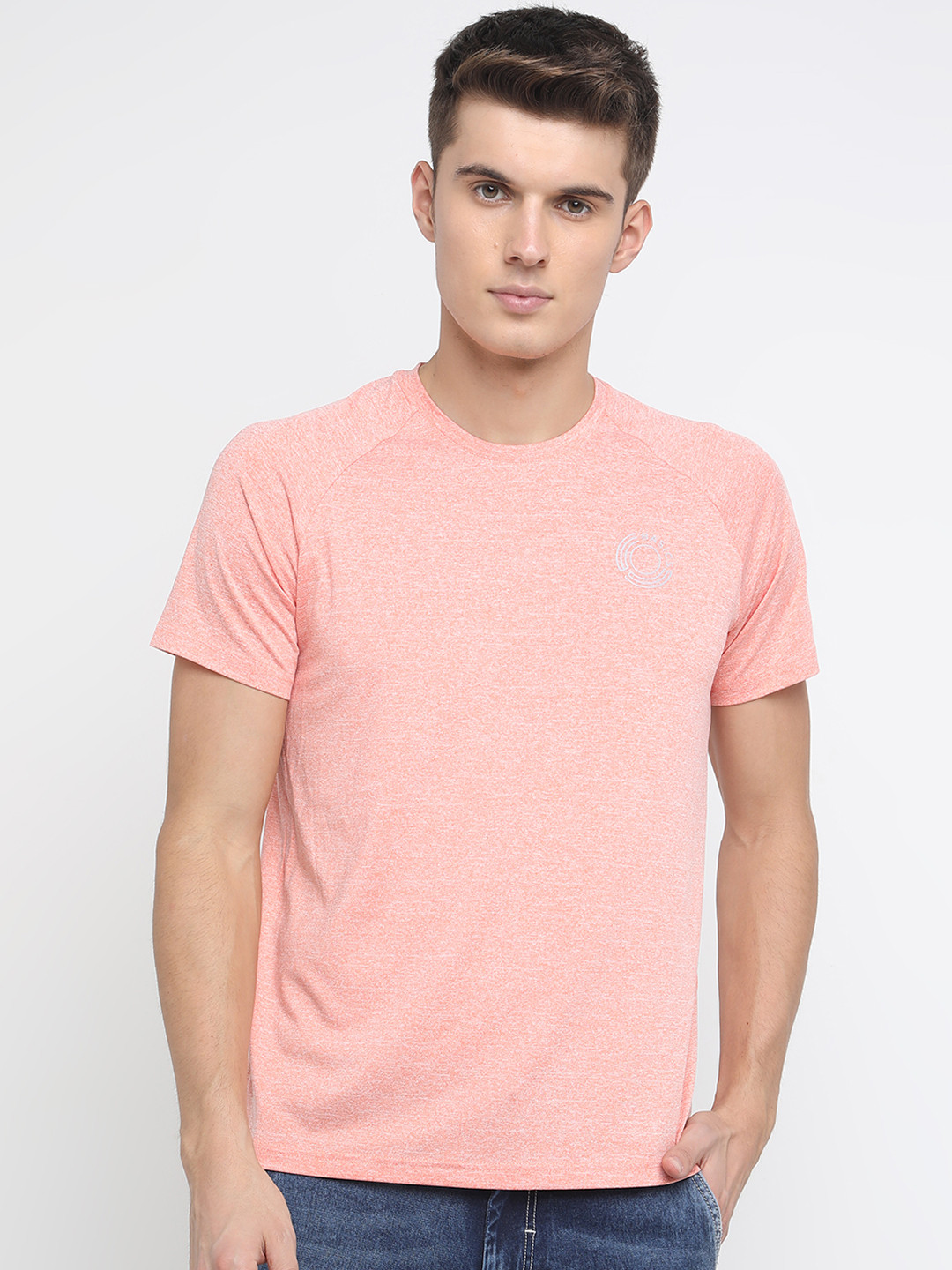 Basics Men Peach-Coloured Solid Round Neck T-shirt
Basics Men Peach-Coloured Solid Round Neck T-shirt