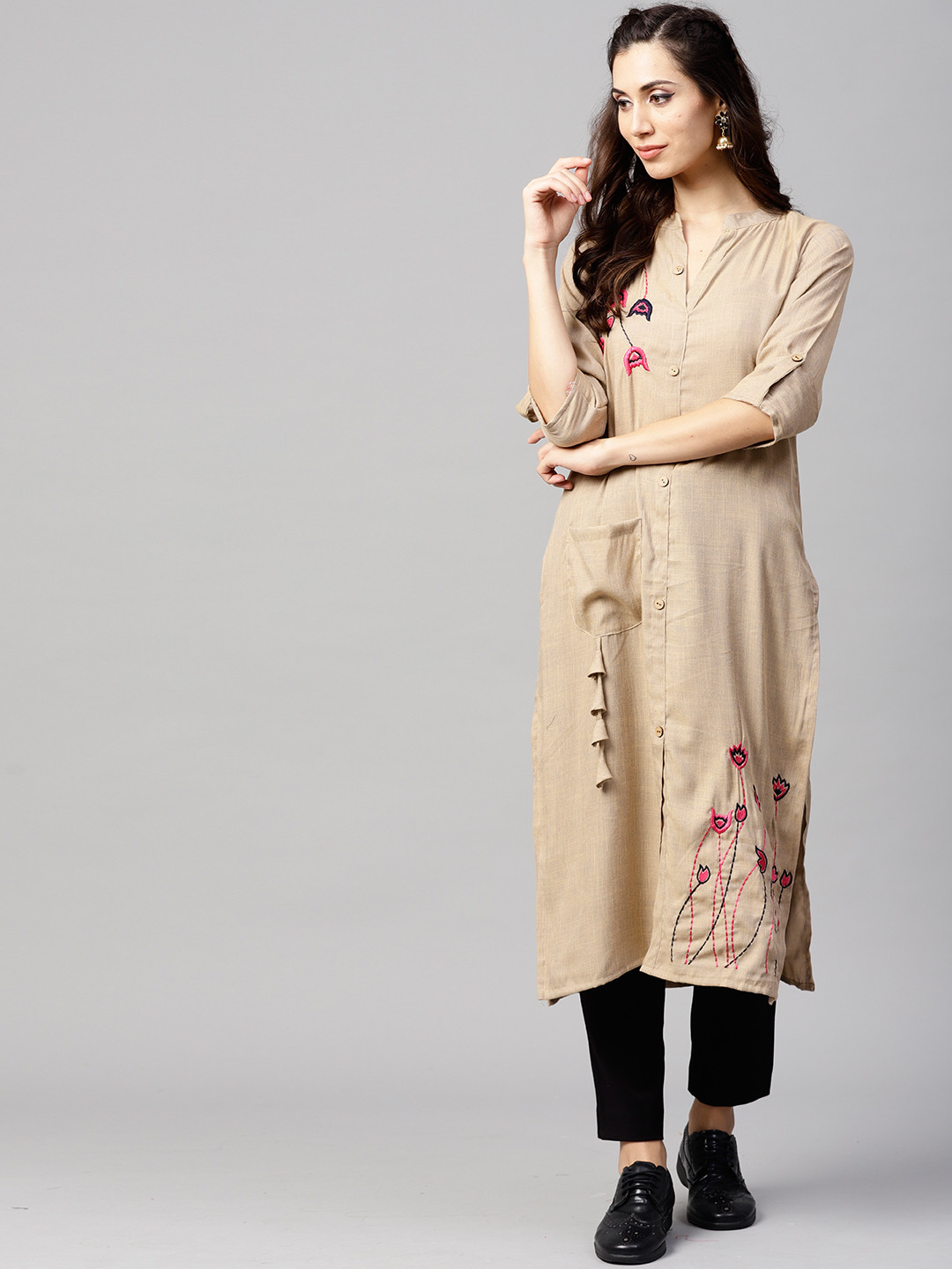 Yuris Women Beige & Magenta Embroidered Straight Kurta 
Yuris Women Beige & Magenta Embroidered Straight Kurta