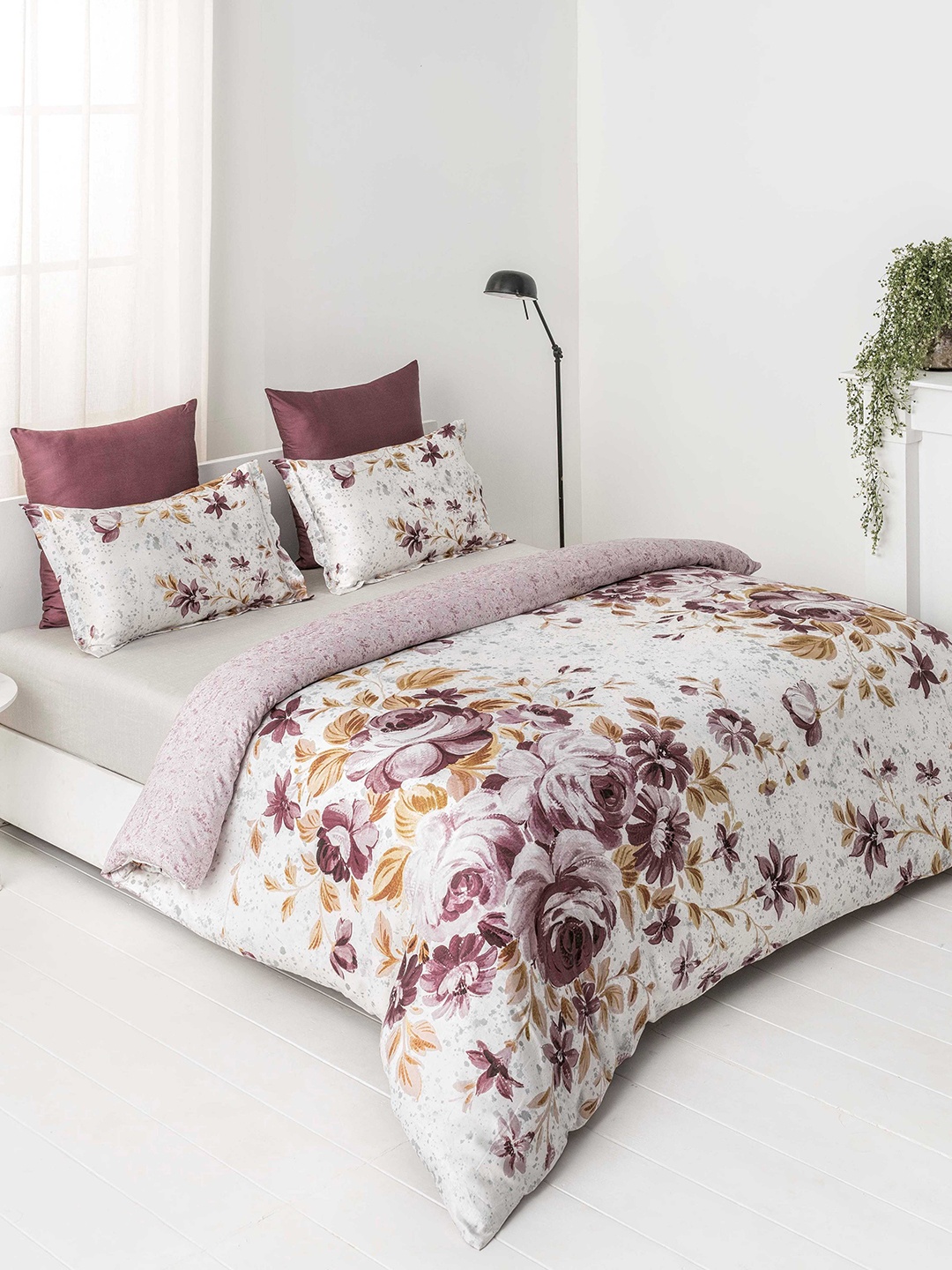 DDecor Purple & White Floral Flat 150 TC Cotton 1 Double Bedsheet with 2 Pillow Covers
