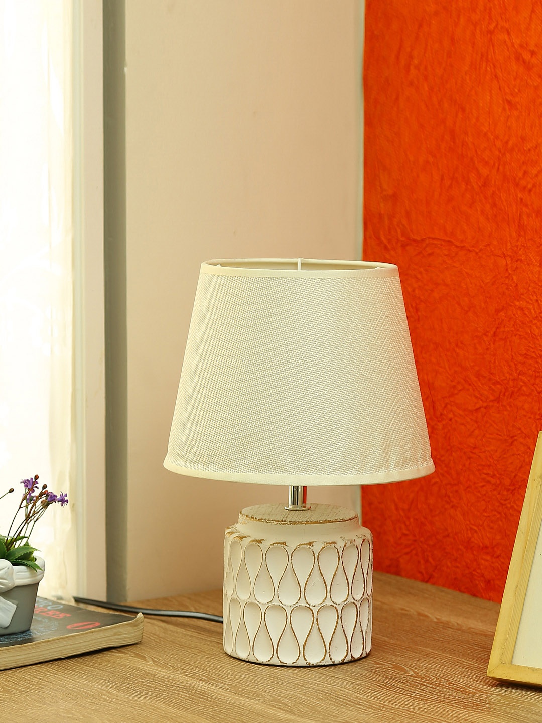 Aapno Rajasthan White Textured Bedside Standard Table Lamp With Shade