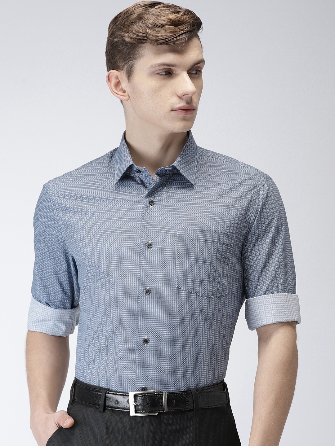 Arrow Men Blue & White Premium Slim Fit Printed Formal Shirt
