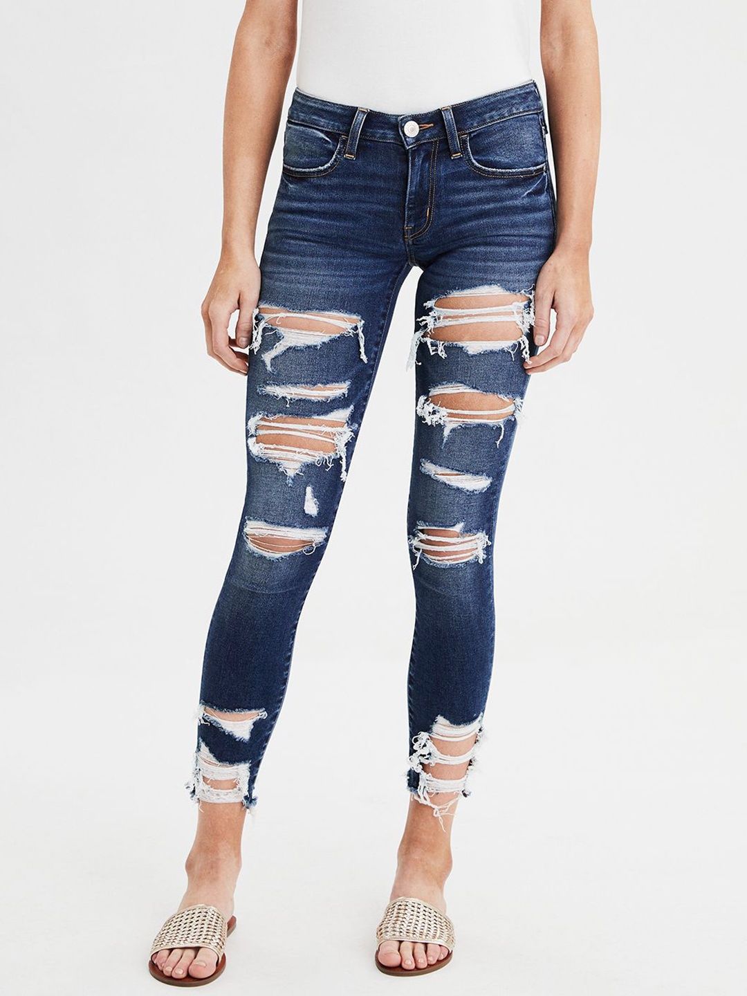 AMERICAN EAGLE OUTFITTERS Women Blue Regular Fit Low-Rise Highly Distressed Stretchable Jeans
AMERICAN EAGLE OUTFITTERS Women Blue Regular Fit Low-Rise Highly Distressed Stretchable Jeans
