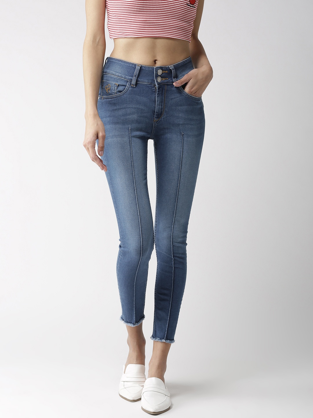 Flying Machine Women Blue Super Skinny Fit Mid-Rise Clean Look Stretchable Cropped Jeans
Flying Machine Women Blue Super Skinny Fit Mid-Rise Clean Look Stretchable Cropped Jeans