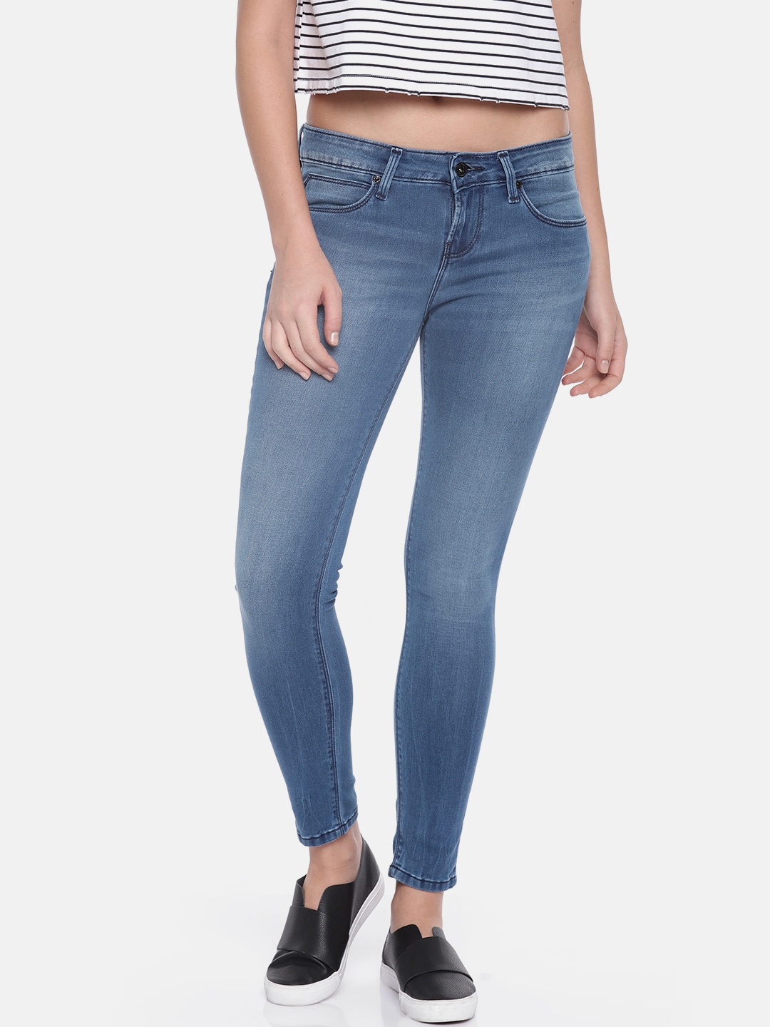 Pepe Jeans Women Blue Jegging Super Skinny Fit Mid-Rise Clean Look Stretchable Jeans
Pepe Jeans Women Blue Jegging Super Skinny Fit Mid-Rise Clean Look Stretchable Jeans