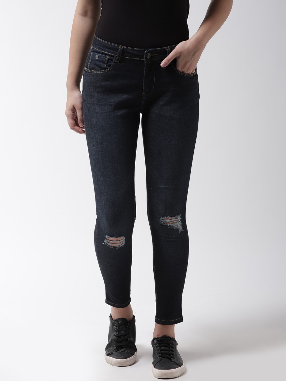 Flying Machine Women Navy Blue Veronica Skinny Fit Mid-Rise Low Distress Stretchable Jeans
Flying Machine Women Navy Blue Veronica Skinny Fit Mid-Rise Low Distress Stretchable Jeans