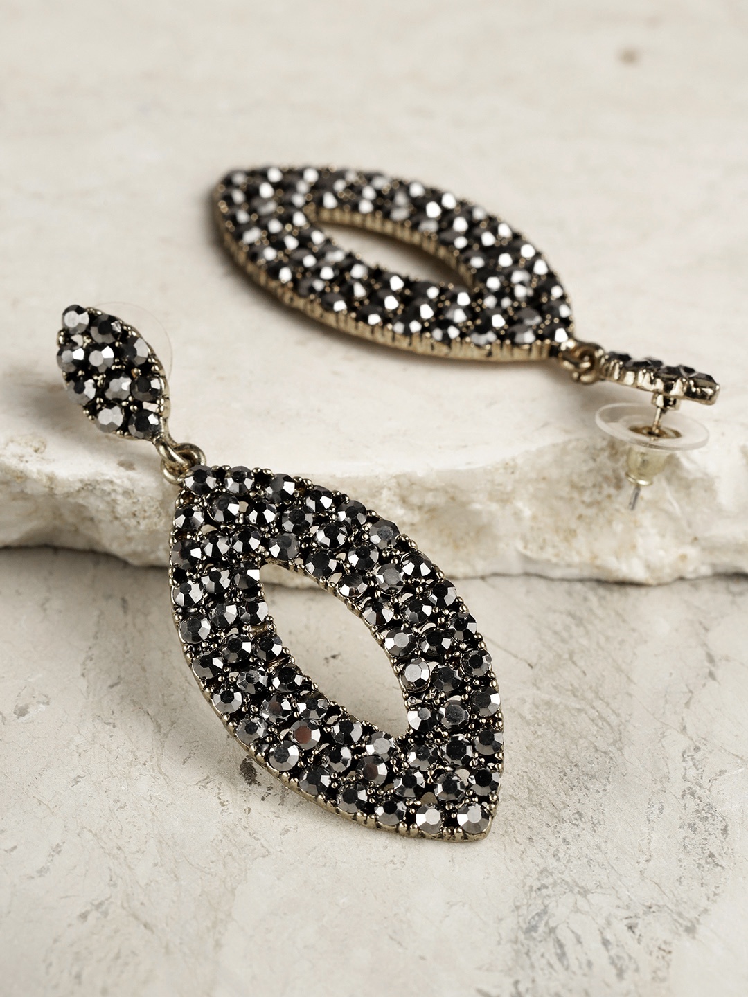 YouBella Gunmetal-Toned Antique Gold-Plated Stone-Studded Oval Drop Earrings, Metallic
YouBella Gunmetal-Toned Antique Gold-Plated Stone-Studded Oval Drop Earrings, Metallic
