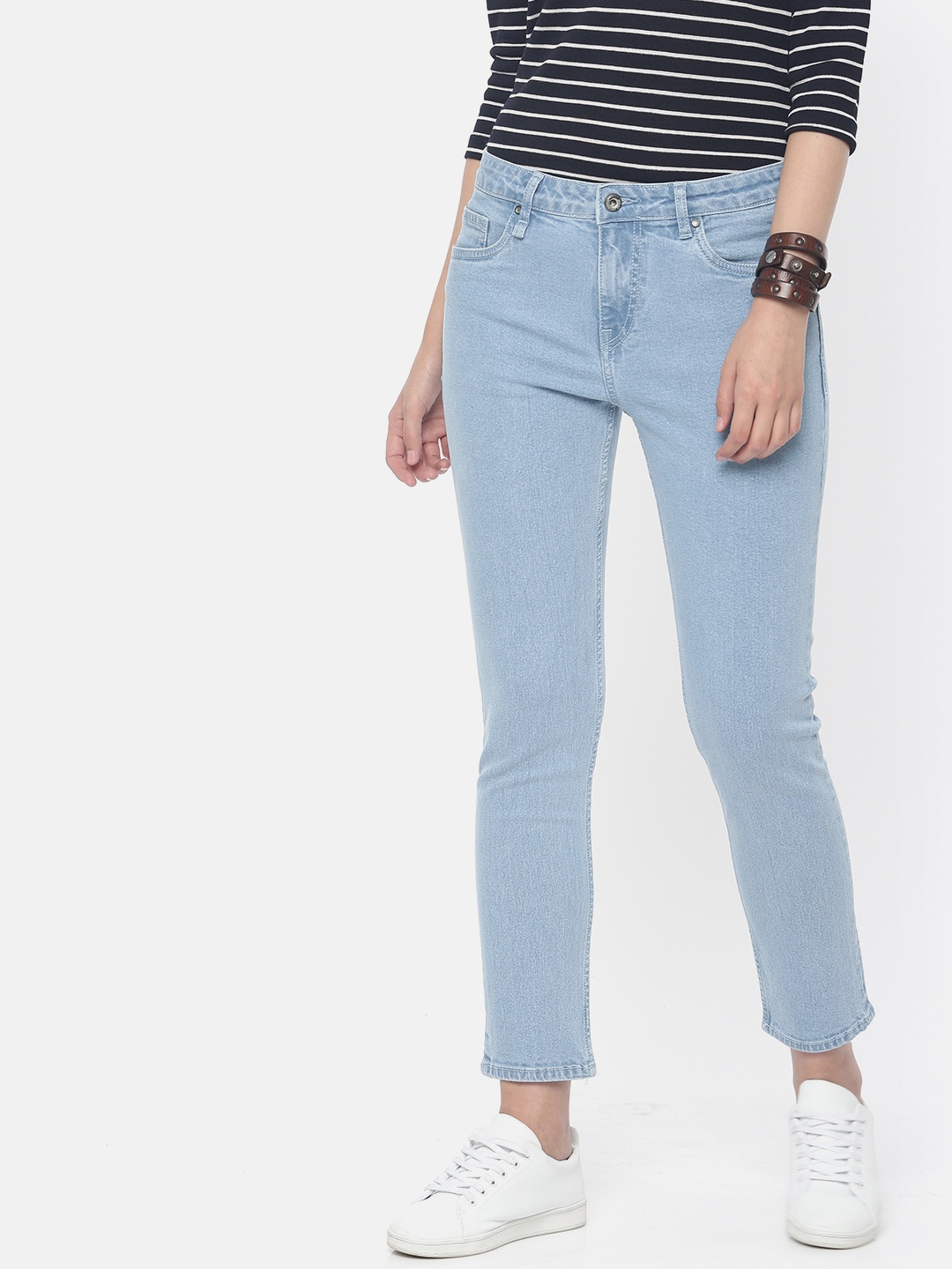 The Roadster Lifestyle Co Women Blue Skinny Fit Mid-Rise Clean Look Stretchable Jeans
The Roadster Lifestyle Co Women Blue Skinny Fit Mid-Rise Clean Look Stretchable Jeans