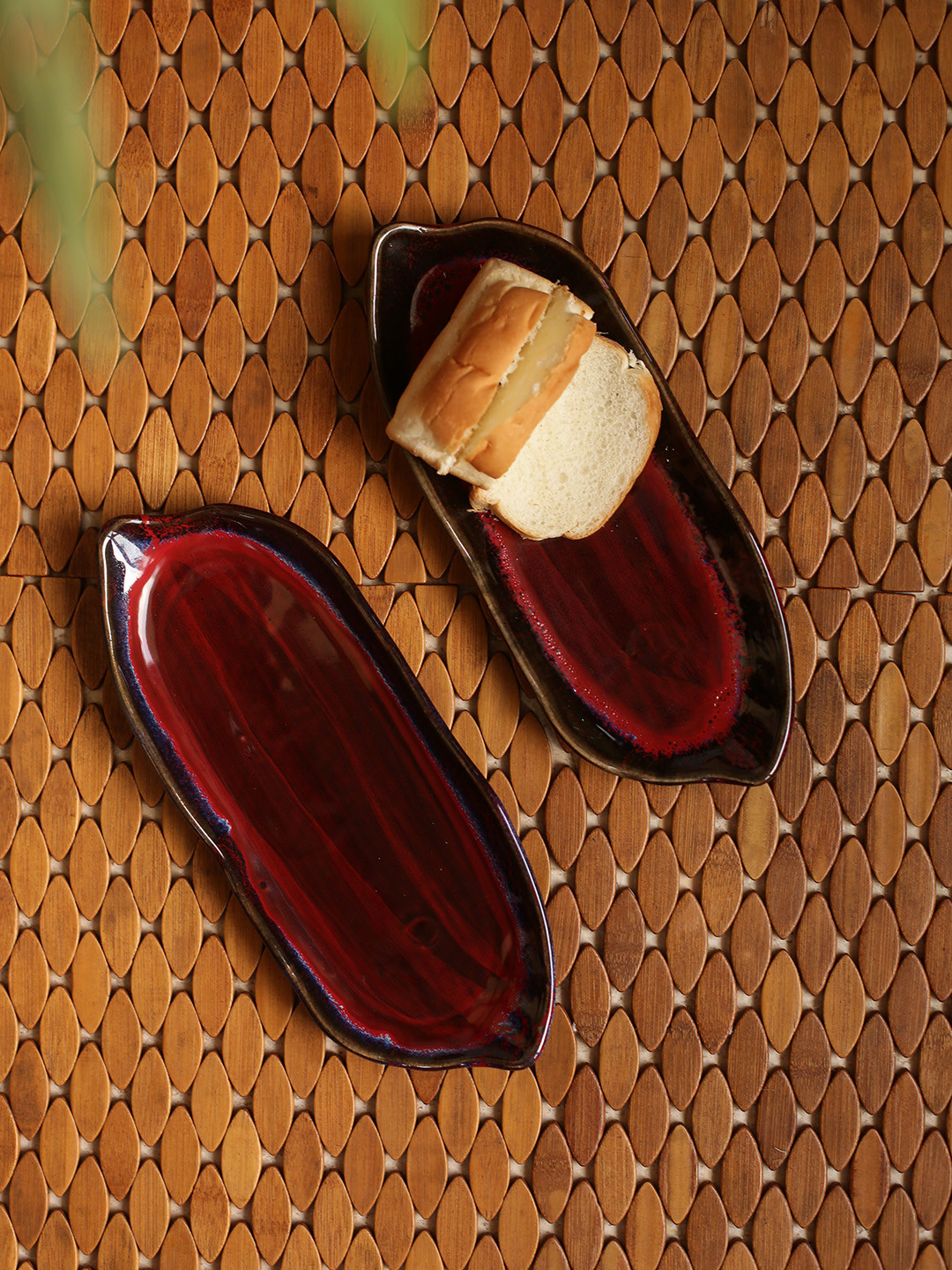 ExclusiveLane Set Of 2 Crimson Canoe Hand Glazed Studio Pottery Ceramic Serving Platter, Black
ExclusiveLane Set Of 2 Crimson Canoe Hand Glazed Studio Pottery Ceramic Serving Platter, Black
