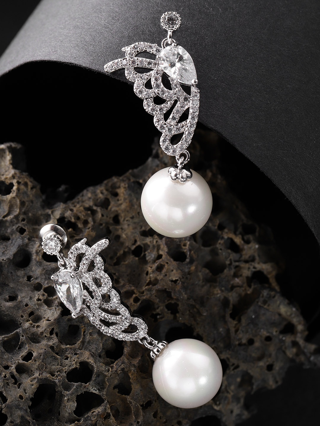 Carlton London Silver-Toned & Off-White Rhodium-Plated CZ Studded Spherical Drop Earrings
Carlton London Silver-Toned & Off-White Rhodium-Plated CZ Studded Spherical Drop Earrings