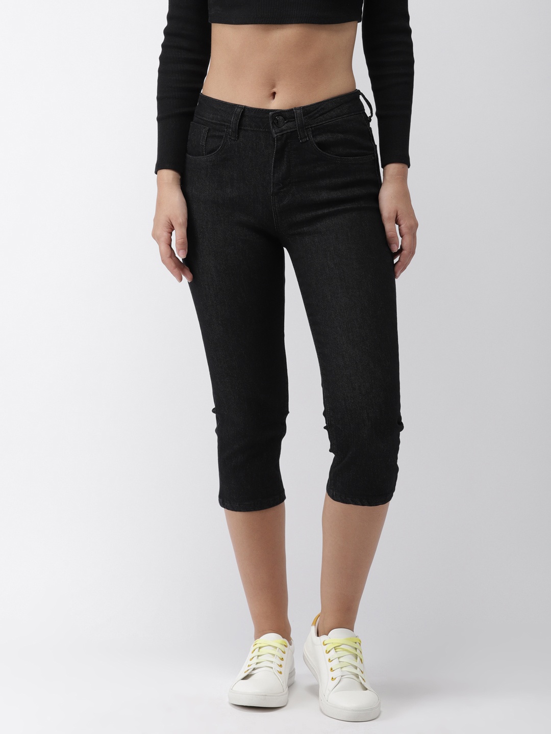 Flying Machine Women Black Regular Fit Mid-Rise Clean Look Stretchable Three-Fourth Jeans
Flying Machine Women Black Regular Fit Mid-Rise Clean Look Stretchable Three-Fourth Jeans