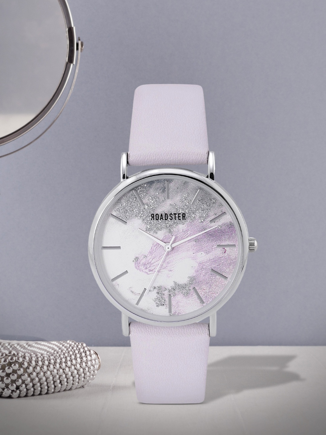 The Roadster Lifestyle Co Women Off-White & Lavender Analogue Watch MFB-PN-PF-DK2567
The Roadster Lifestyle Co Women Off-White & Lavender Analogue Watch MFB-PN-PF-DK2567