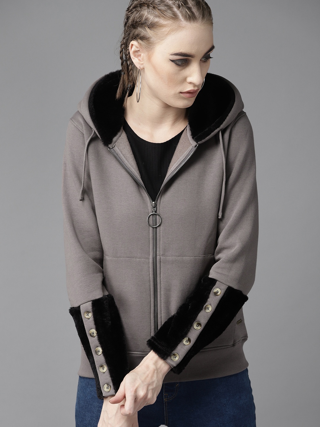 The Roadster Lifestyle Co Women Charcoal Grey Faux Fur Detail Hooded Solid Sweatshirt
The Roadster Lifestyle Co Women Charcoal Grey Faux Fur Detail Hooded Solid Sweatshirt