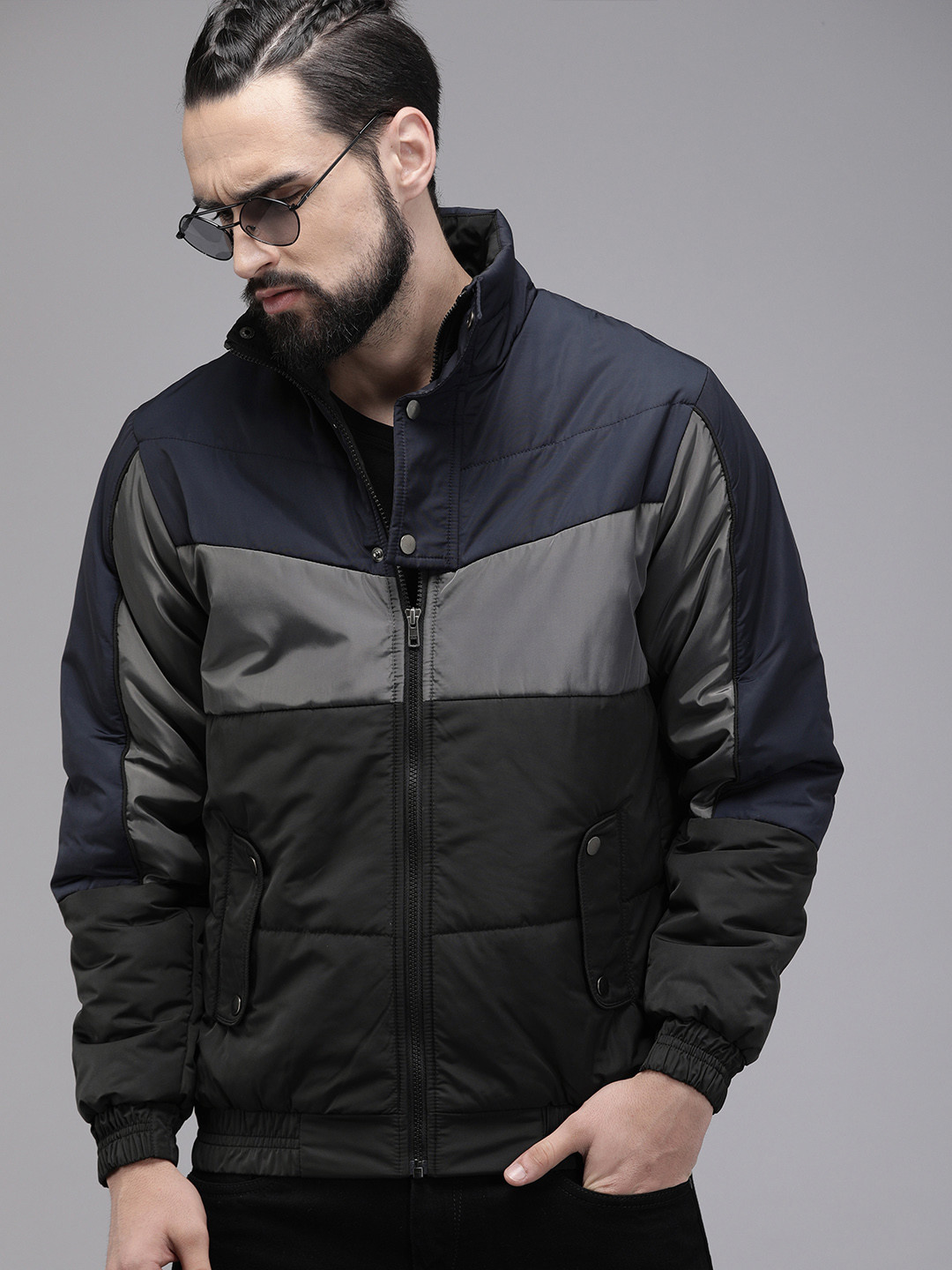 The Roadster Lifestyle Co Men Black & Navy Blue Colourblocked Bomber Jacket
The Roadster Lifestyle Co Men Black & Navy Blue Colourblocked Bomber Jacket
